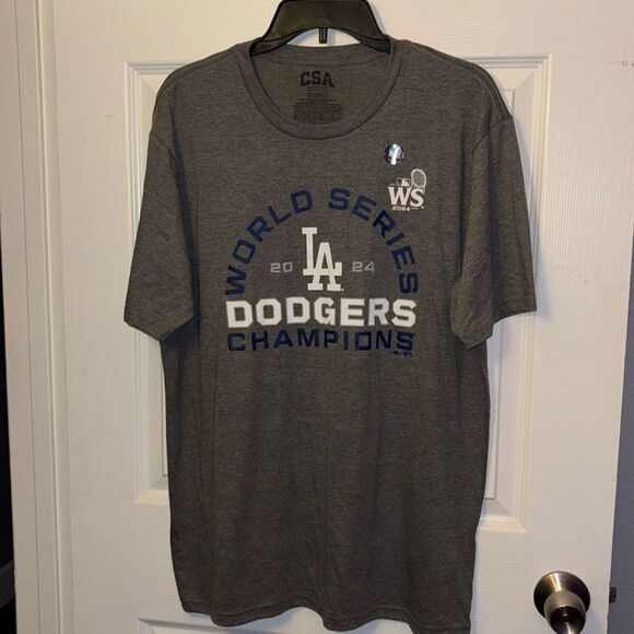 LA Dodgers | 2024 World Series | World Champions Tee - M Available NWT - Picture 1 of 3